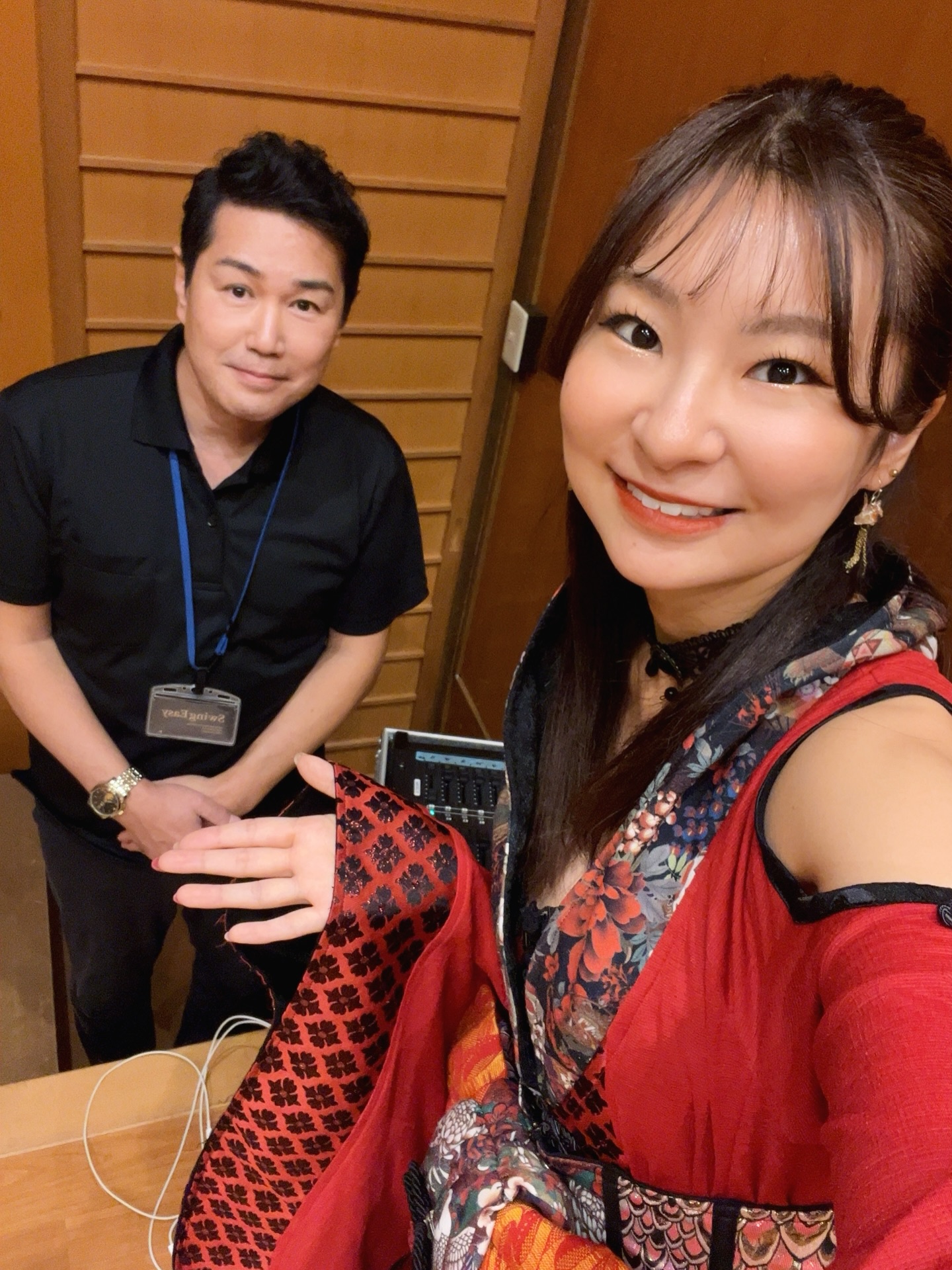 度々お世話になっている、みやびの宿さんでのご宴会✨
東さん、いつも本当にありがとうございます( ´ ` *)
⁡
1年ぶりのご宴会場でした！
スモークも炊いてくださるから雰囲気満点になる✨