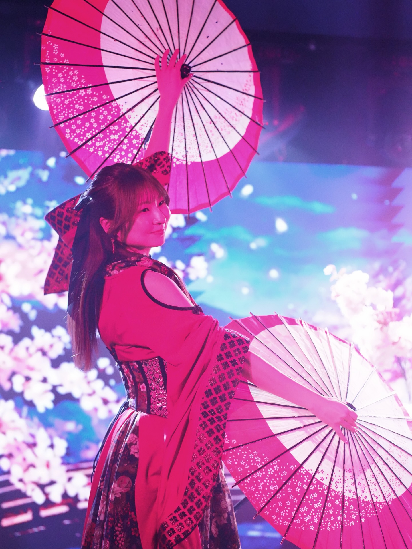 𝙾𝚂𝙰𝙺𝙰 𝚅𝙰𝚁𝙸𝙴𝚃𝚈 𝙰𝙲𝚃 𝚂𝙷𝙾𝚆🪄
⁡ 
🎏OVAS 5月の出演日🎏
14日㈭、17日㈰、24日㈰
29日㈮、30日㈯、31日㈰⁡
 
 
🎪 SHOW TIME
1部：18:30~
2部：20:30~
⁡ 
🔖 詳しくはこちら
@osaka_variety_act_show